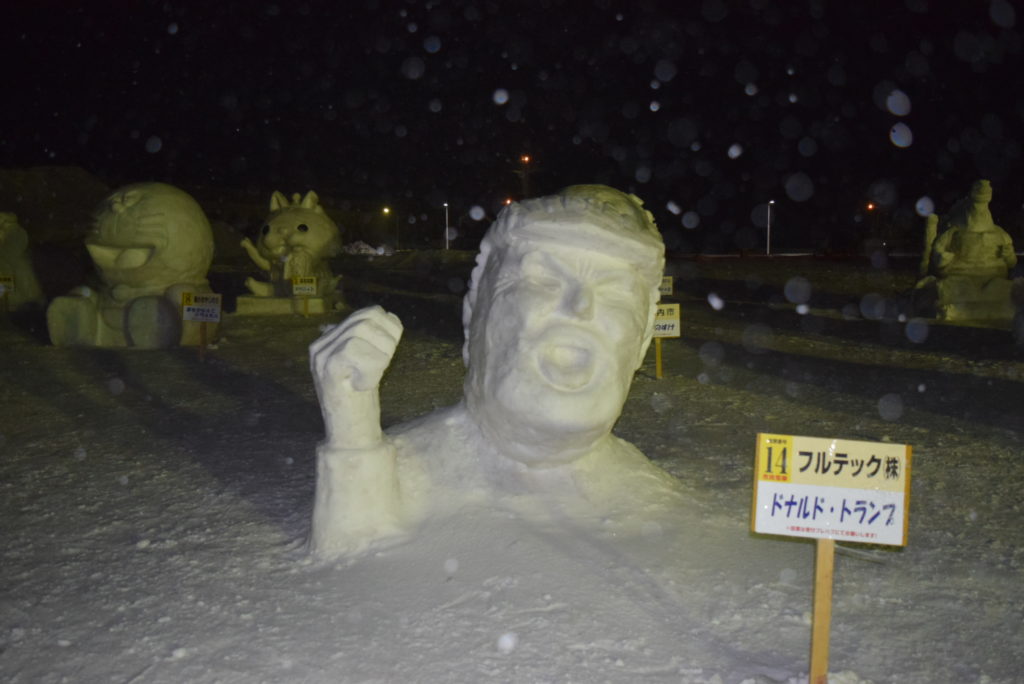 ドナルド・トランプの雪像