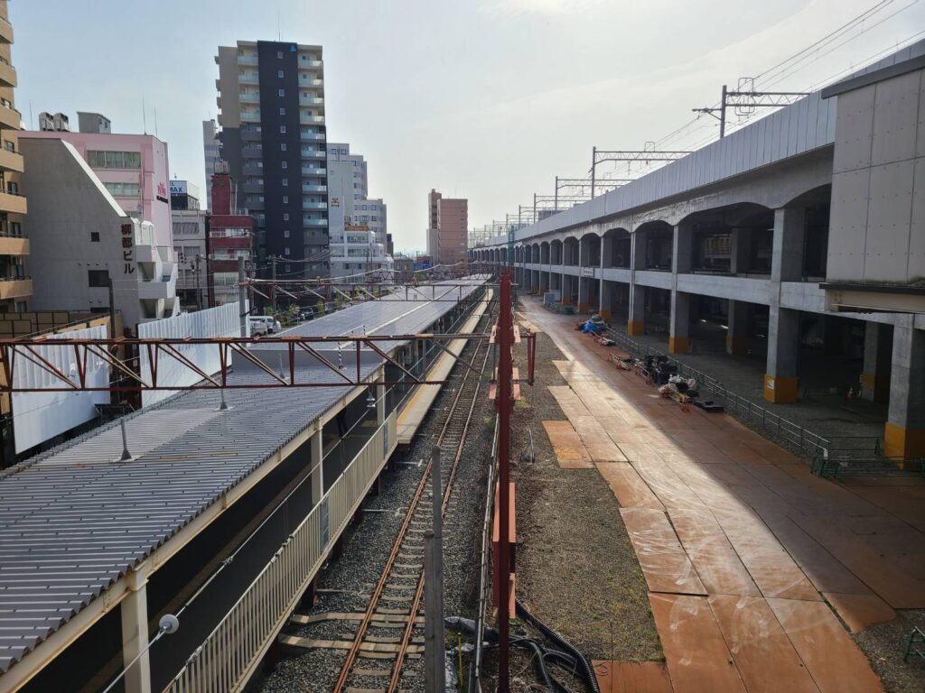高架化間近の新潟駅