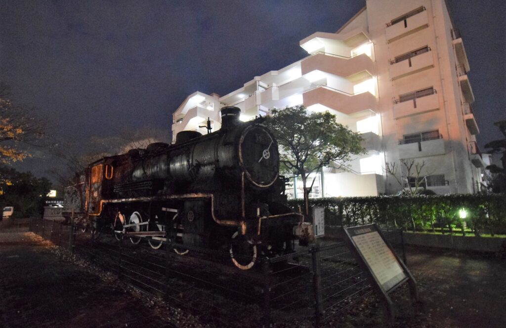 若松駅の国鉄9600形蒸気機関車
